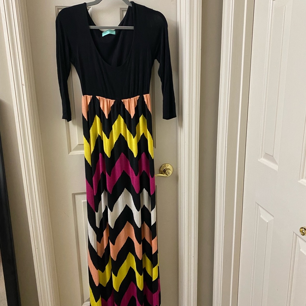 Chevron Patterned Maxi Dress - Black, Coral, Yellow